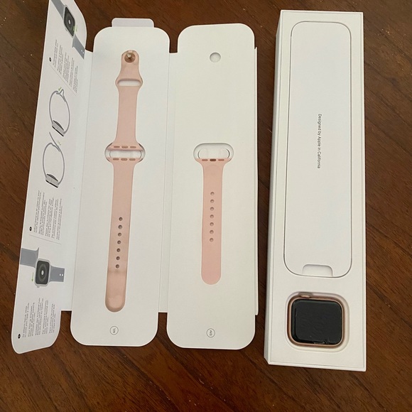 Apple Accessories - Apple Watch series 4 40mm